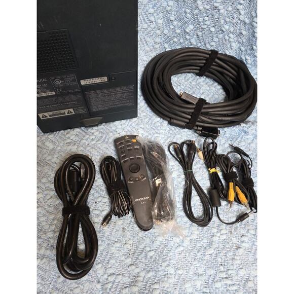 Proxima UltraLight LS1 800x600 SVGA 200:1 Portable LCD Multimedia Projector - Picture 11 of 16